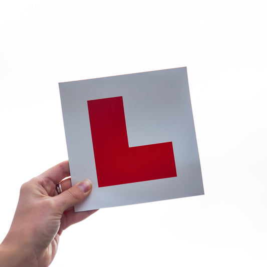 Øvelseskjøringsskilt, rød L